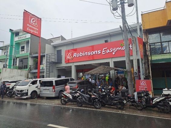 Robinsons Easymart, Lares Bulacan